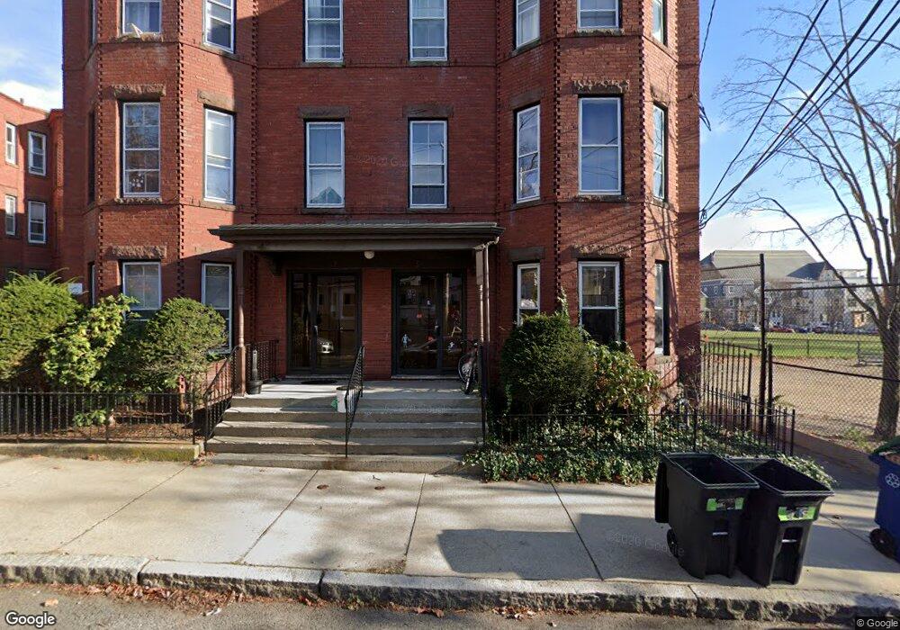 5 Putnam St unit 2, Somerville, MA 02143 - photo 1