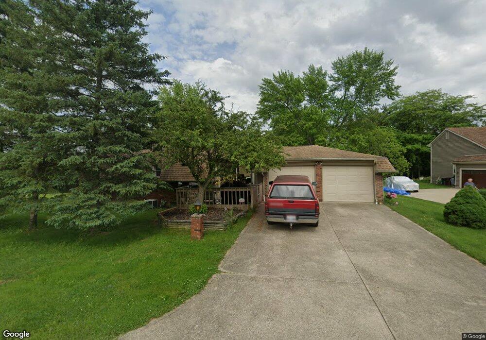 9095 Sundown Ln, Powell, OH 43065 - photo 1