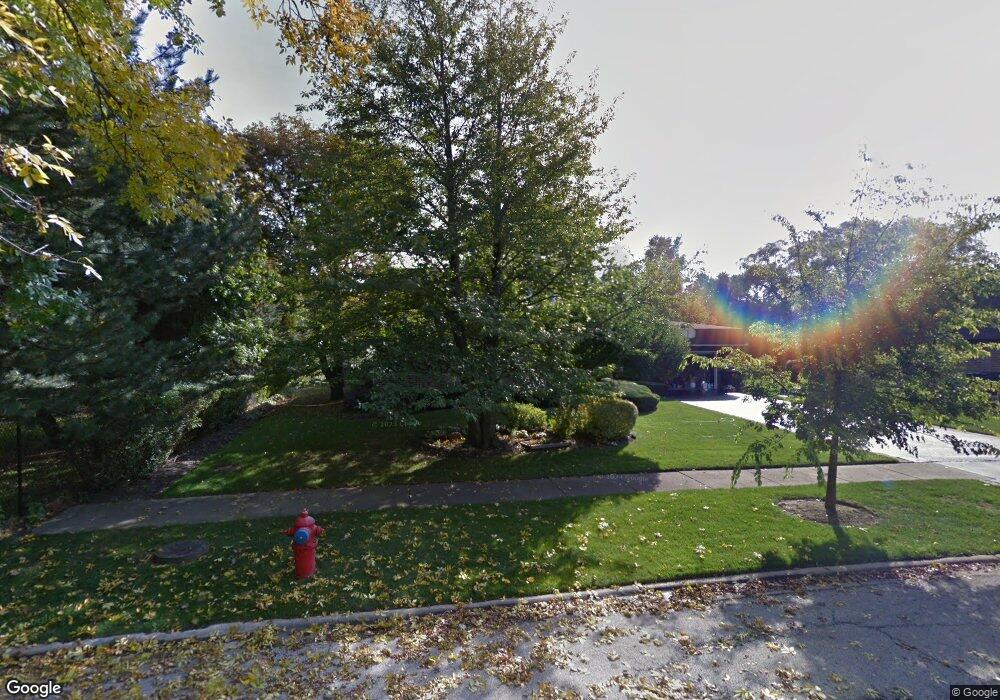 2215 Allen Dr, Northbrook, IL 60062 - photo 1