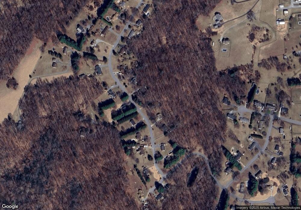 4007 Robin Hood Way, Sykesville, MD 21784 - photo 1