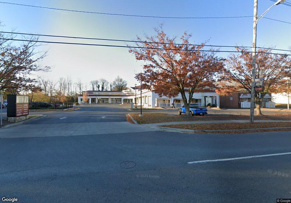 19710 Fisher Ave, Poolesville, MD 20837 - photo 1