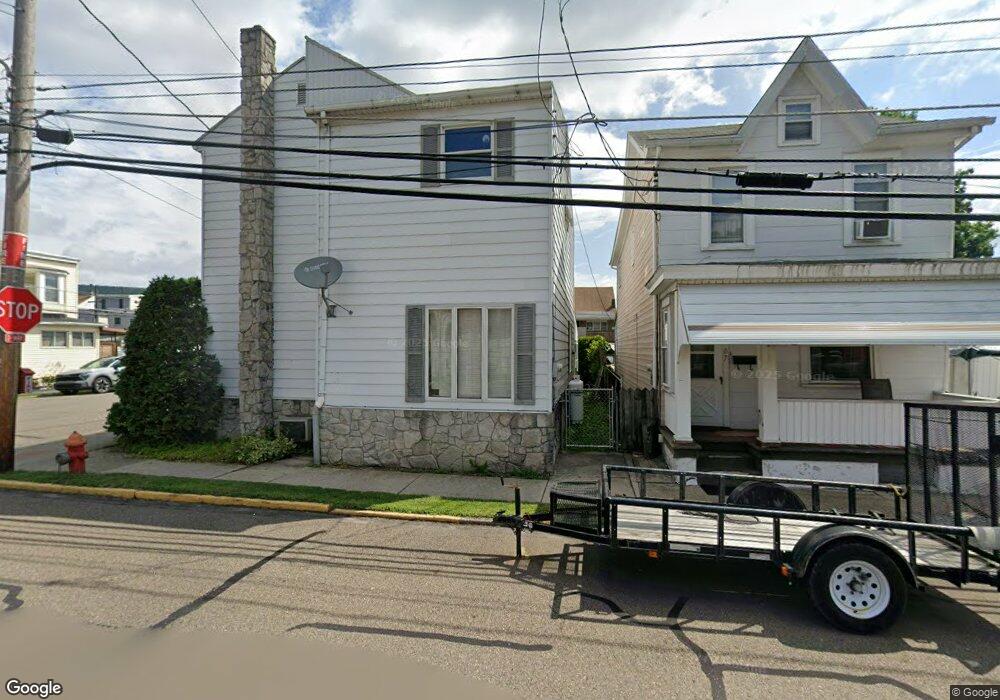 101 S 3rd St, Saint Clair, PA 17970 - photo 1