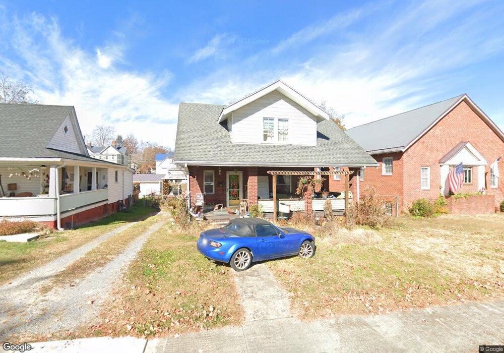 112 W Locust St, Johnson City, TN 37604 - photo 1