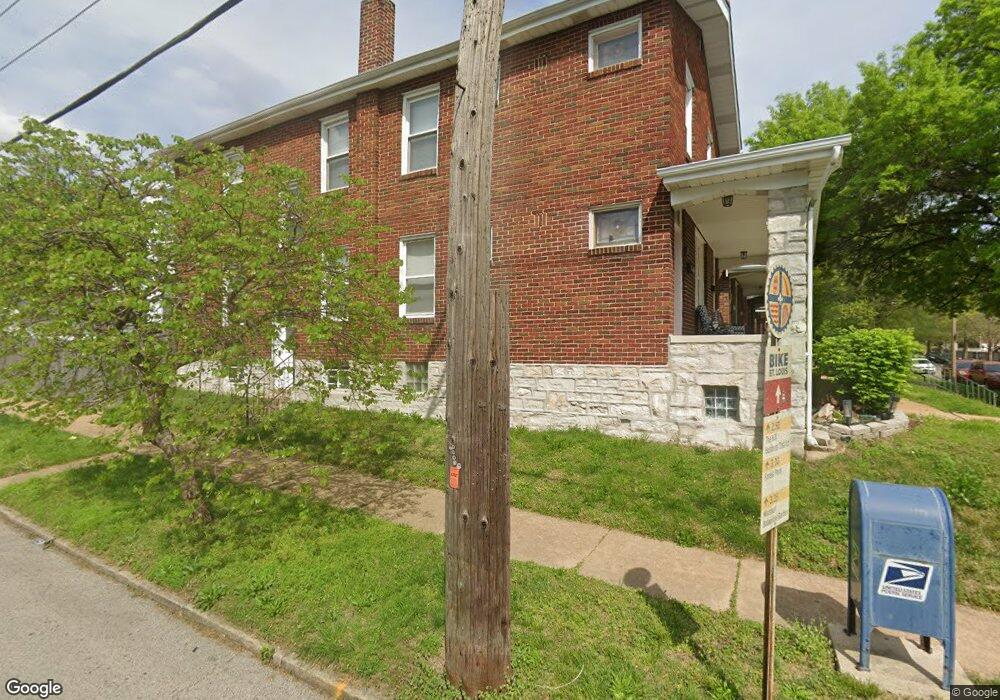 5351 Sutherland Ave, Saint Louis, MO 63109 - photo 1