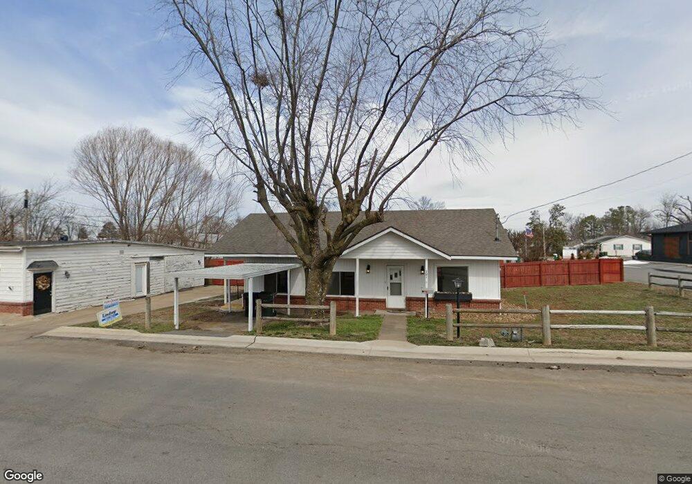 701 W Oak St, Rogers, AR 72756 - photo 1