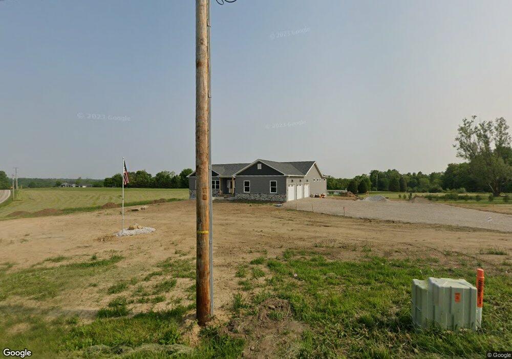 817 Taylor Rd, Mansfield, OH 44903 - photo 1