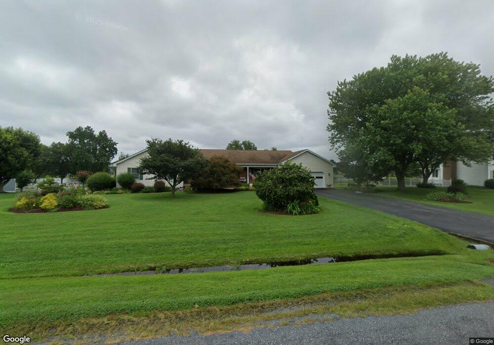 319 S Lake Dr, Stevensville, MD 21666 - photo 1