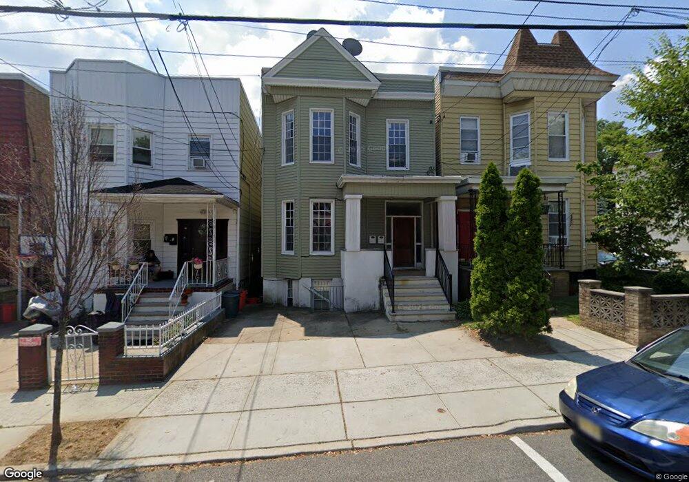 137 Oak St, Weehawken, NJ 07086 - photo 1