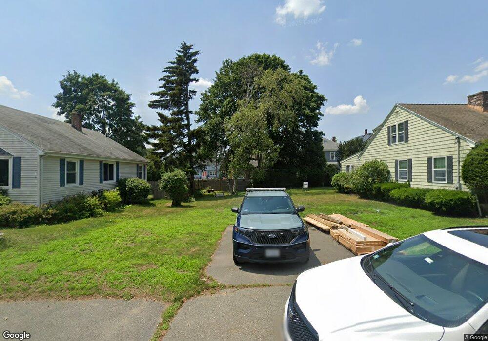 21 Hemenway Rd, Swampscott, MA 01907 - photo 1