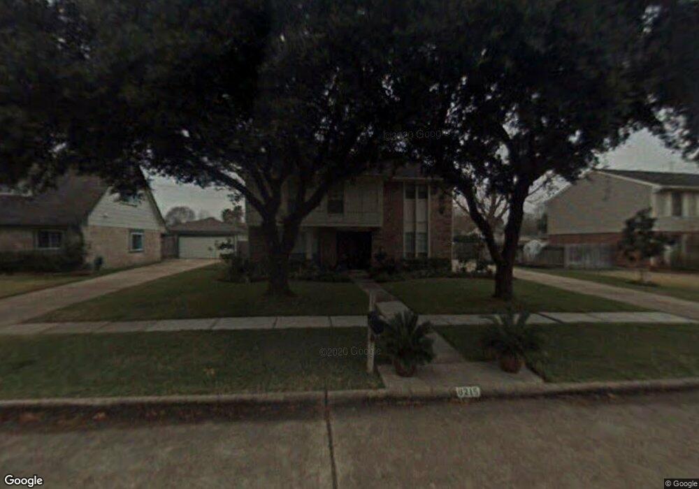 8215 Town Creek Dr, Houston, TX 77095 - photo 1