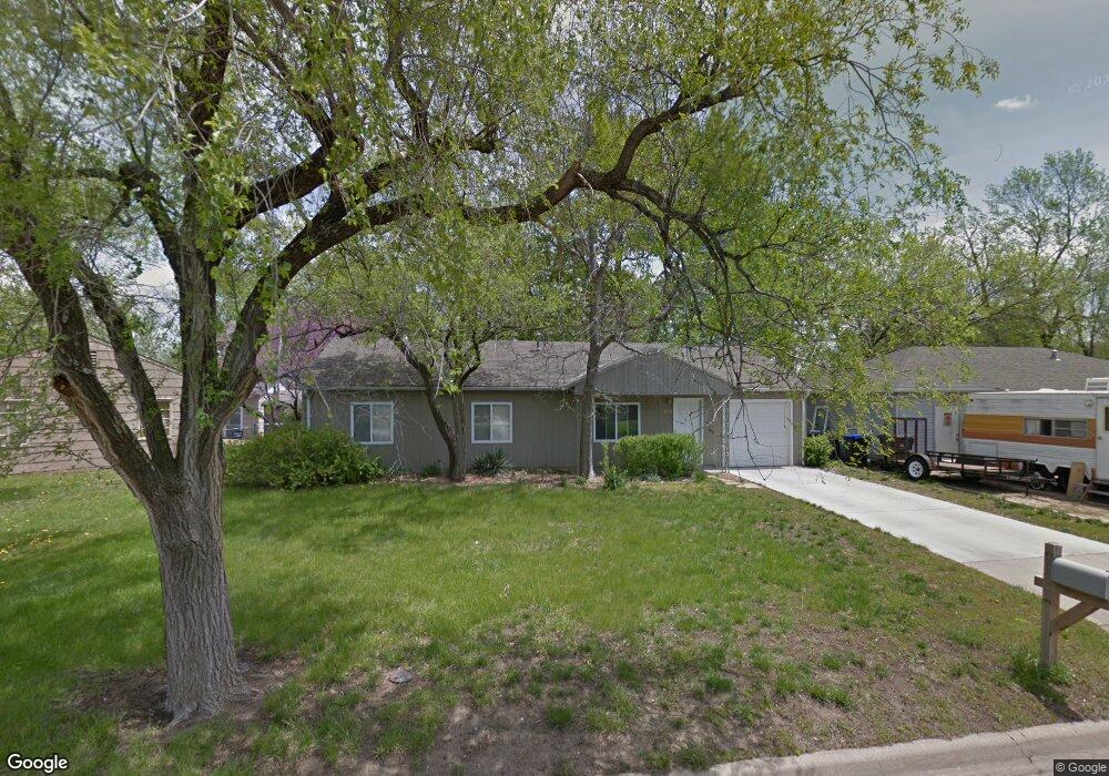 3348 SW Clare Ave, Topeka, KS 66611 - photo 1