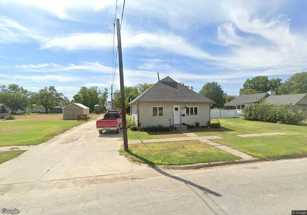 217 E Washington St, Osborne, KS 67473 - photo 1