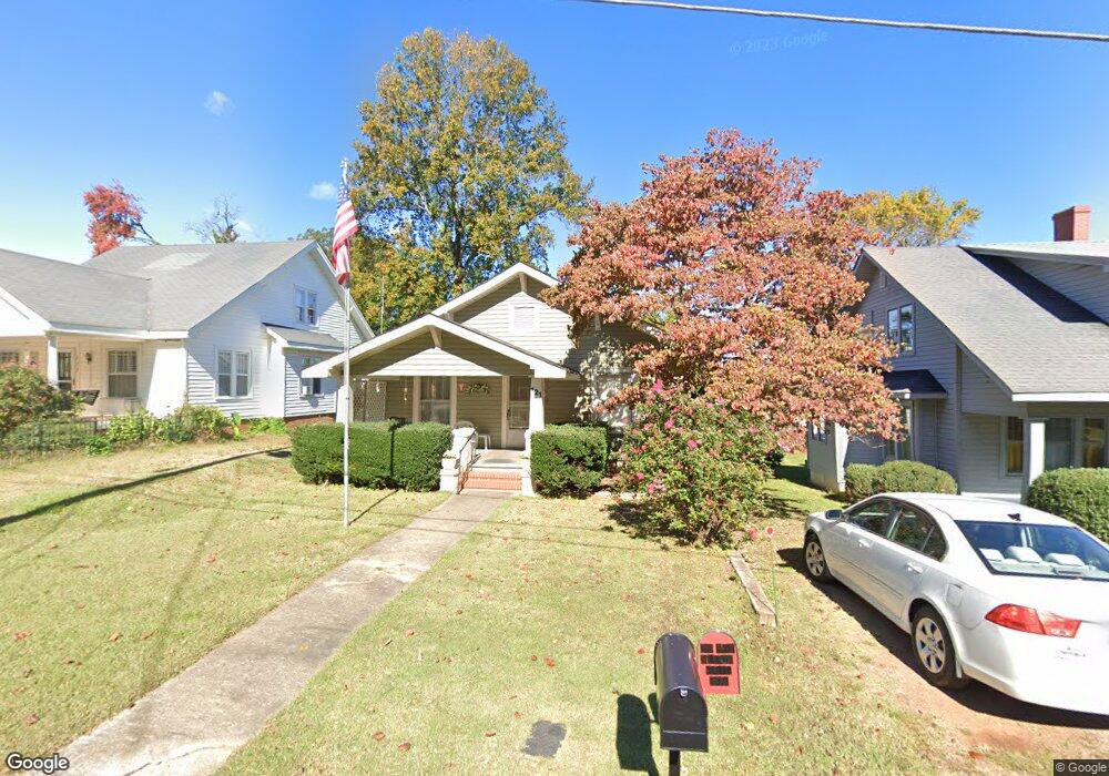121 1st Ave, Statesville, NC 28677 - photo 1