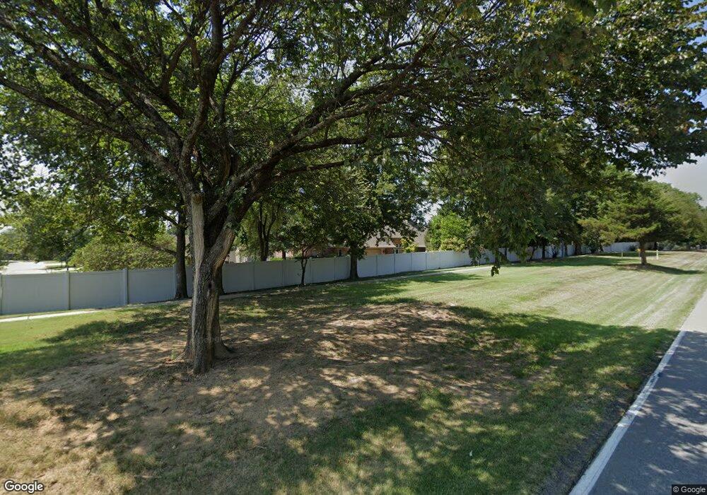 8018 E Galveston Place, Broken Arrow, OK 74014 - photo 1