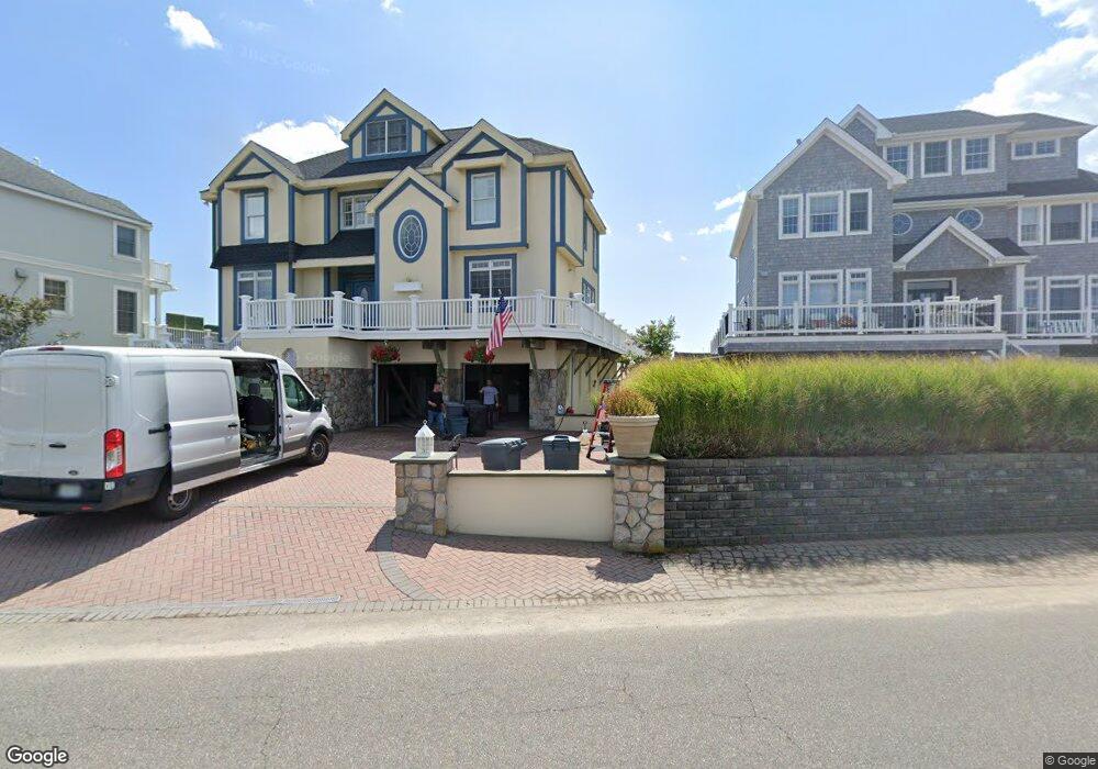 949 Dune Rd unit A, Westhampton Beach, NY 11978 - photo 1