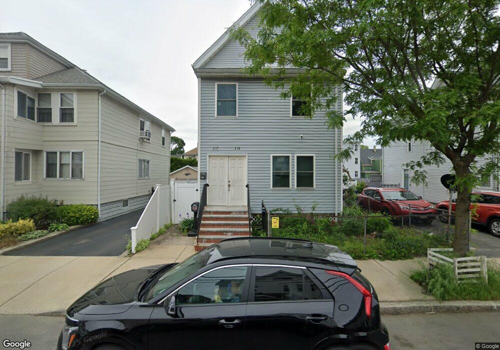 215 Vine St, Everett, MA 02149 - photo 1