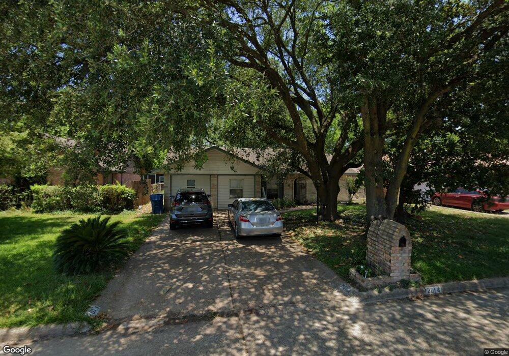 2014 Barnsley Ln, Houston, TX 77088 - photo 1