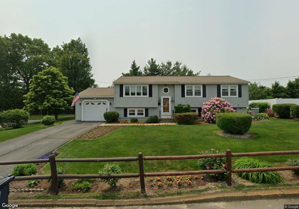 43 Arrow Ln, Nashua, NH 03060 - photo 1