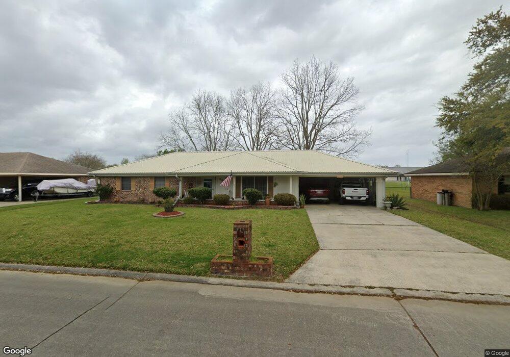 907 Dartez Dr, New Iberia, LA 70563 - photo 1