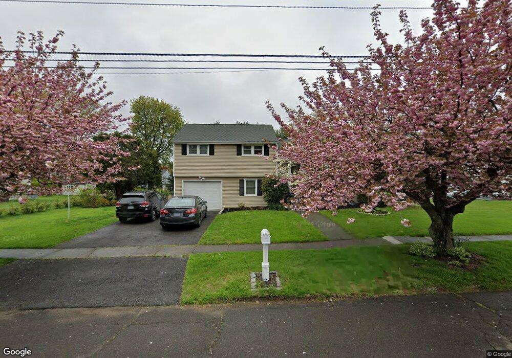 300 Fairfax Dr, Stratford, CT 06614 - photo 1