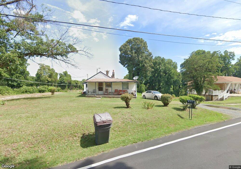 702 NE Market St, Reidsville, NC 27320 - photo 1