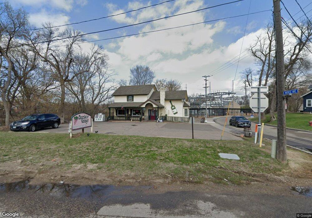 400 Highway 7, Excelsior, MN 55331 - photo 1