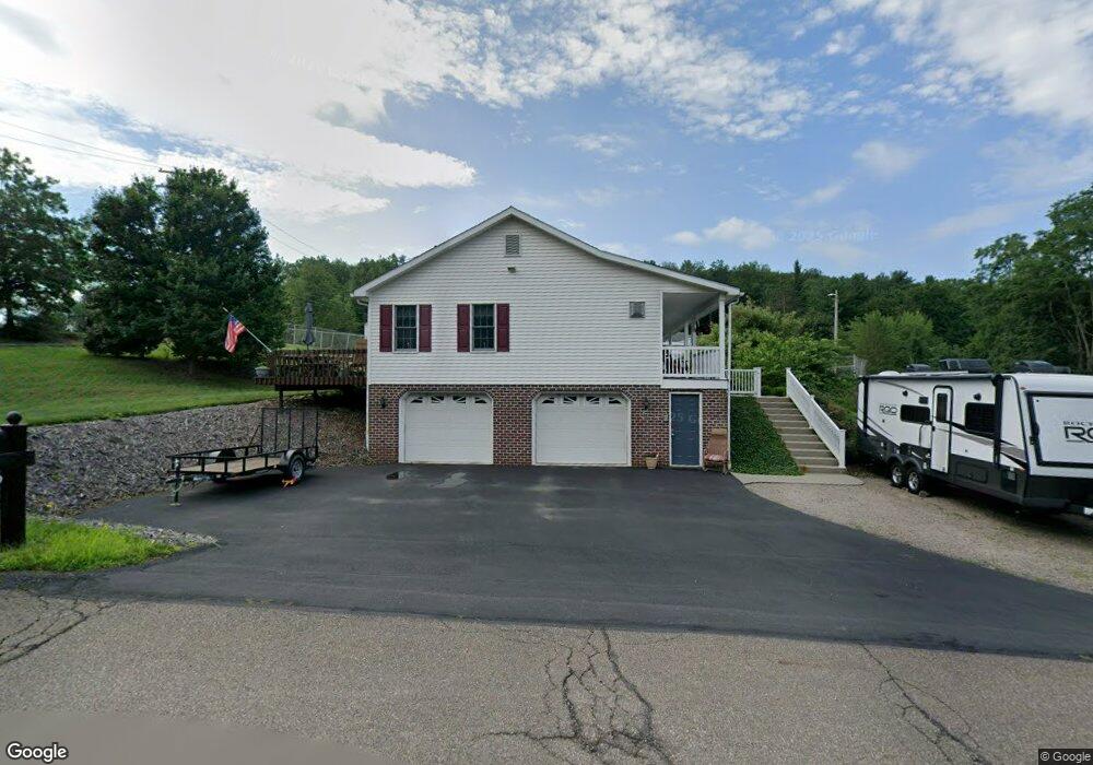 614 E Lawton St, Saint Clair, PA 17970 - photo 1