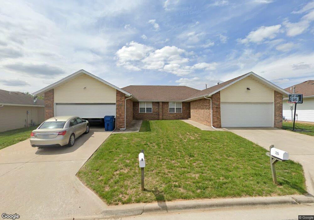 725-727 W Foxx Dr, Nixa, MO 65714 - photo 1