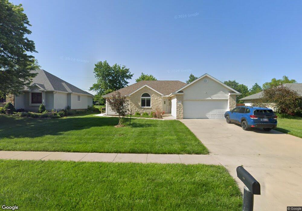 7816 SW 27th St, Topeka, KS 66614 - photo 1