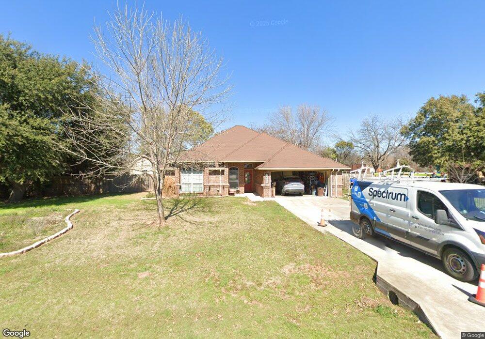 3900 Buena Vista Cir, Granbury, TX 76049 - photo 1