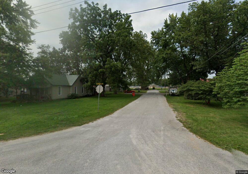 317 N 3rd St, Mattoon, IL 61938 - photo 1