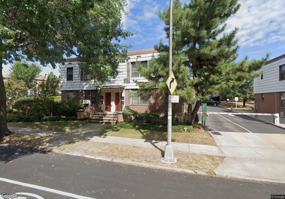 7081 Park Dr E unit A, Flushing, NY 11367 - photo 1