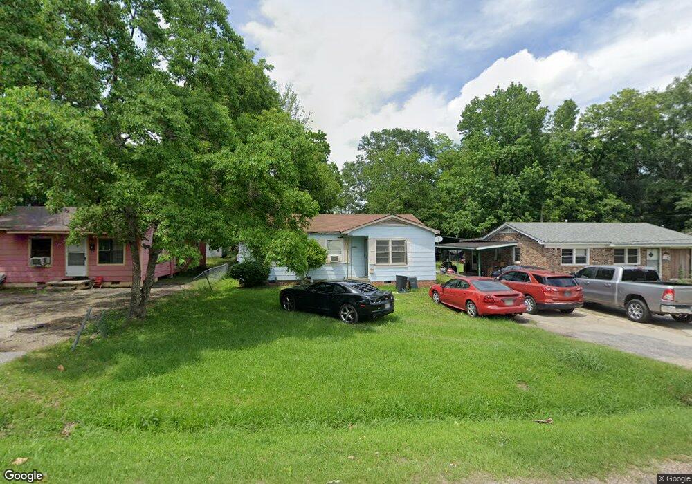 1427 Queen St, Laurel, MS 39440 - photo 1
