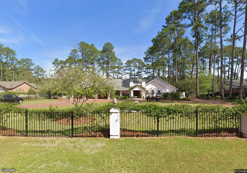 1143 W Roanoke Drive Extension, Fitzgerald, GA 31750 - photo 1