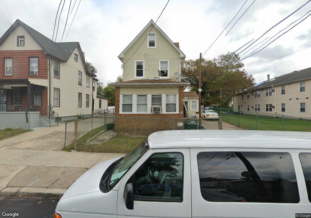 122 N Dudley St, Camden, NJ 08105 - photo 1