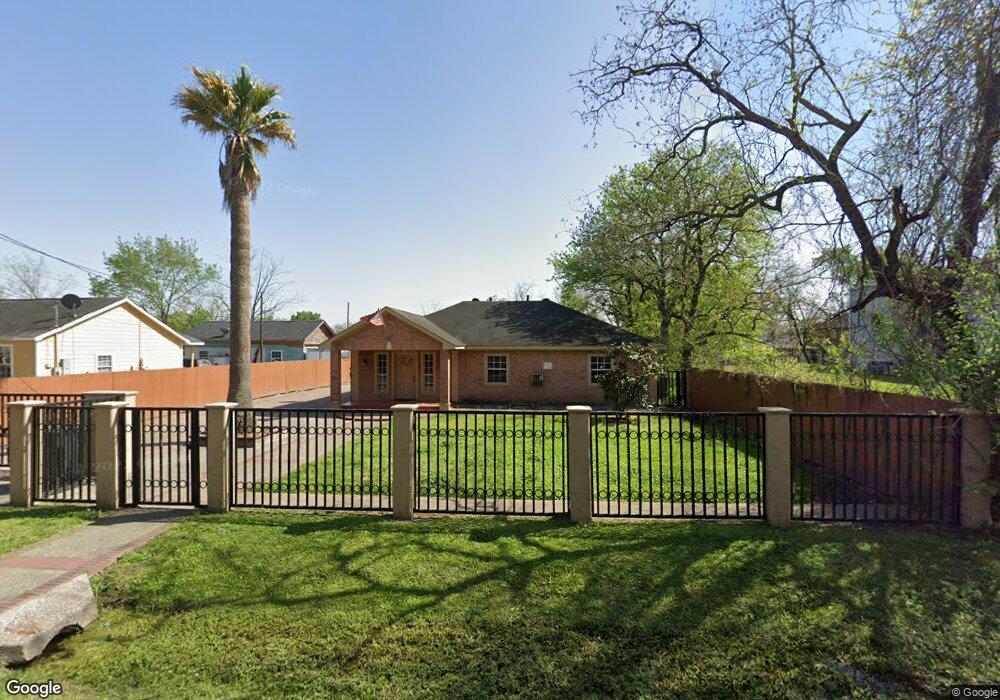 1818 Sunny Dr, Houston, TX 77093 - photo 1