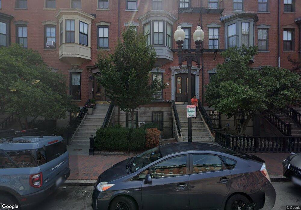 461 Massachusetts Ave unit 10, Boston, MA 02118 - photo 1