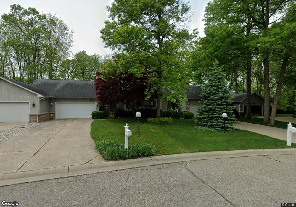 5480 Hickory Cir, Flushing, MI 48433 - photo 1