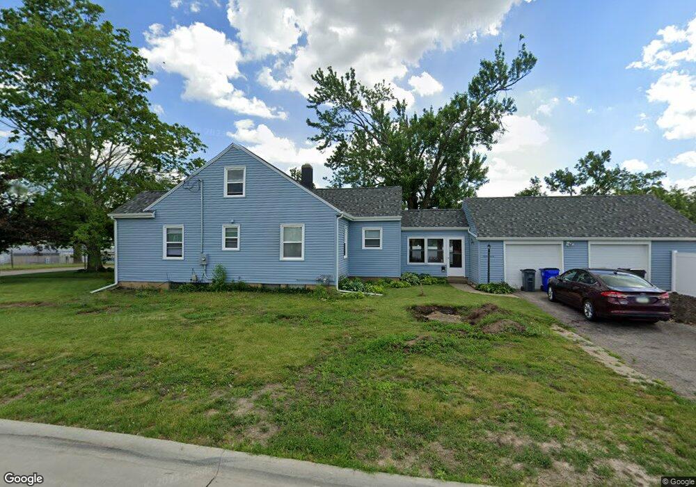 800 15th St SW, Cedar Rapids, IA 52404 - photo 1