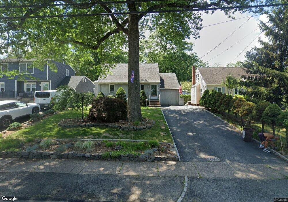 196 Knickerbocker Rd, Dumont, NJ 07628 - photo 1