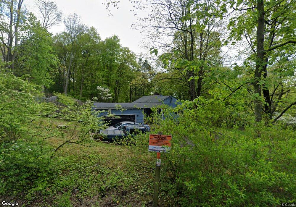 392 Long Hill Rd E, Briarcliff Manor, NY 10510 - photo 1