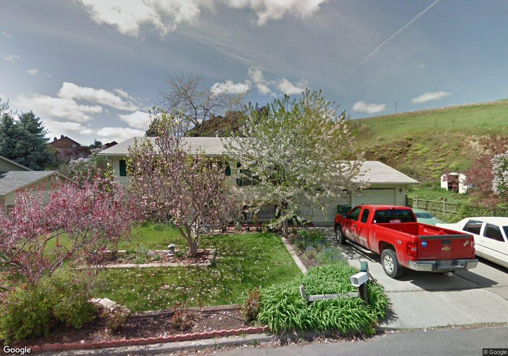 909 NW 6th St, Pendleton, OR 97801 - photo 1