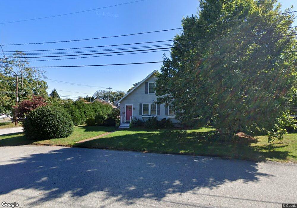 81 Howland Ave, Jamestown, RI 02835 - photo 1