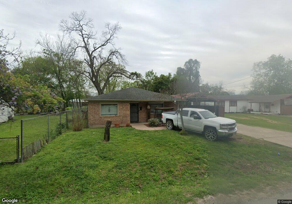 6809 Arabella St, Houston, TX 77091 - photo 1