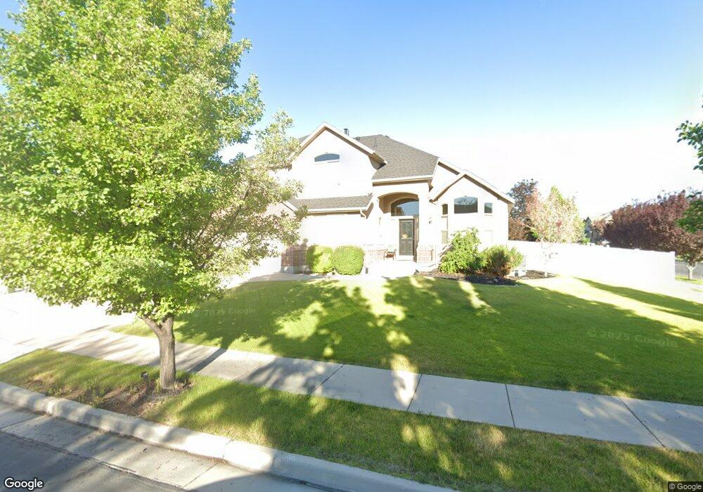 10242 Locust Ridge Ct, South Jordan, UT 84095 - photo 1