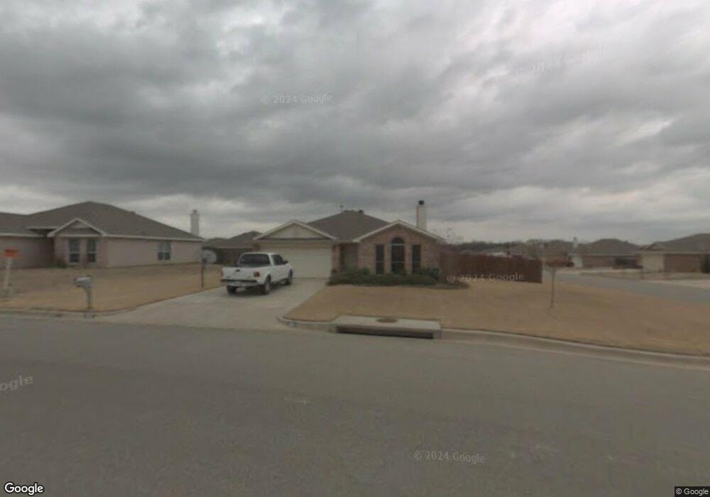 302 Sweetwater Dr, Weatherford, TX 76086 - photo 1