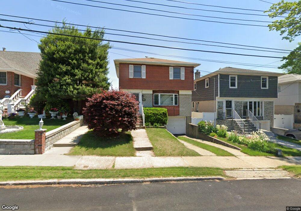 1431 139th St, Whitestone, NY 11357 - photo 1