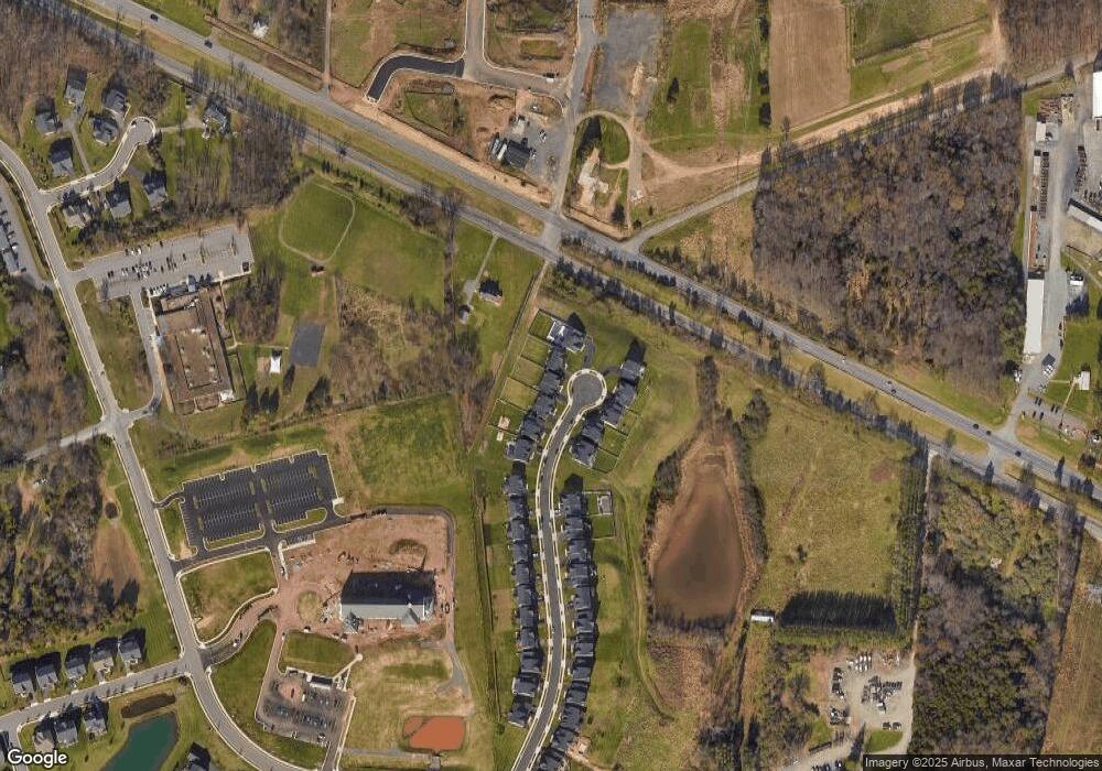 24393 Moon Glade Ct, Aldie, VA 20105 - photo 1