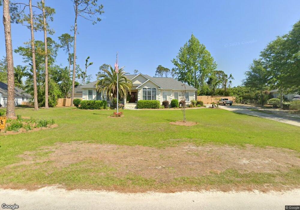 617 Forest Cir, Douglas, GA 31533 - photo 1