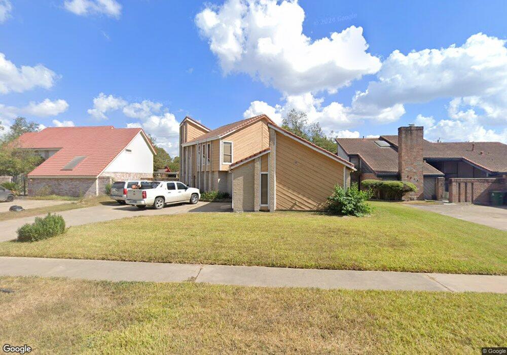 8018 Green Lawn Dr, Houston, TX 77088 - photo 1